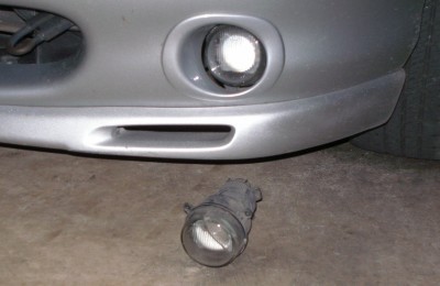 Miata-fog-light-replaced.JPG