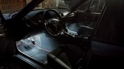 mx5 footwell.jpg