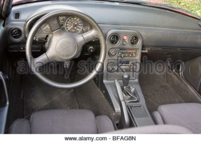 mazda-mx-5-miata-interior-bfag8n.jpg