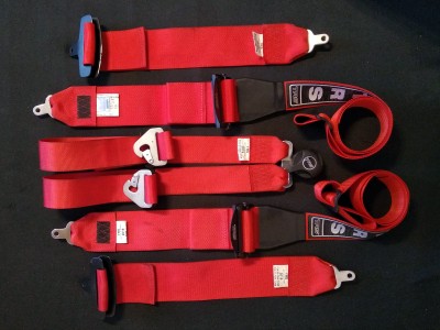 pasy-TRS-cervene-1.jpg